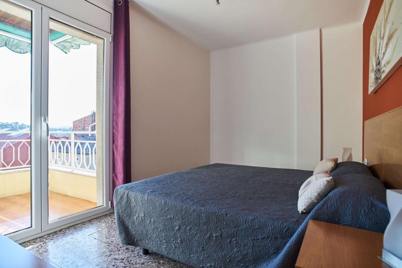 Manresa Apartamentos Turisticos Zewnętrze zdjęcie